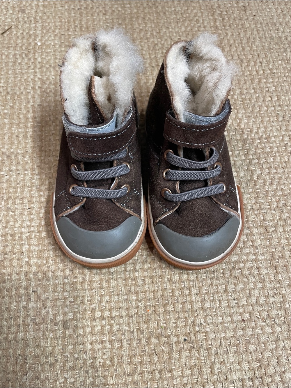 See Kai Run Devon Genuine Shearling Lined Sneaker 5